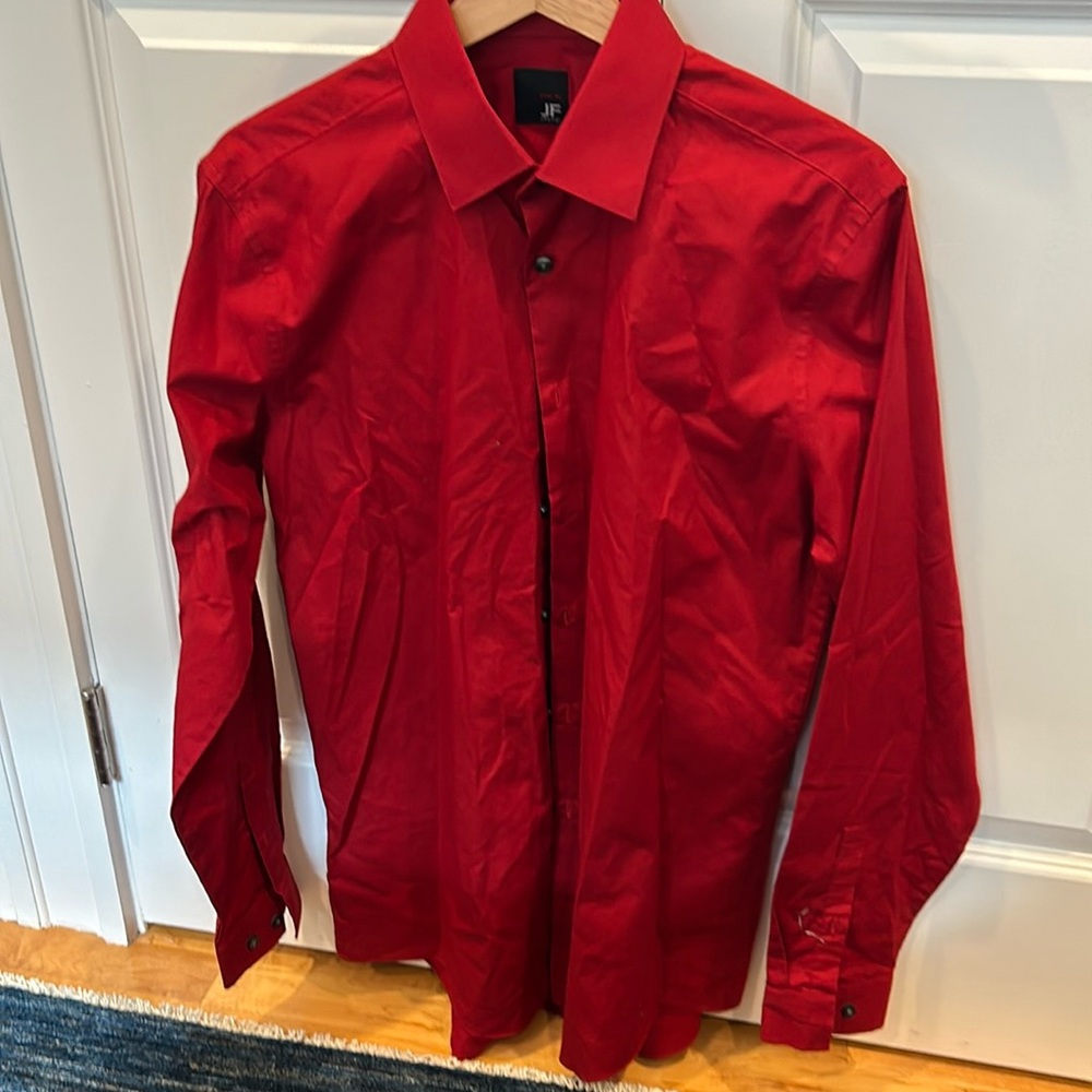 J Ferrar Red men’s 15-15 1/2 34-35 Dress shirt Slim fit